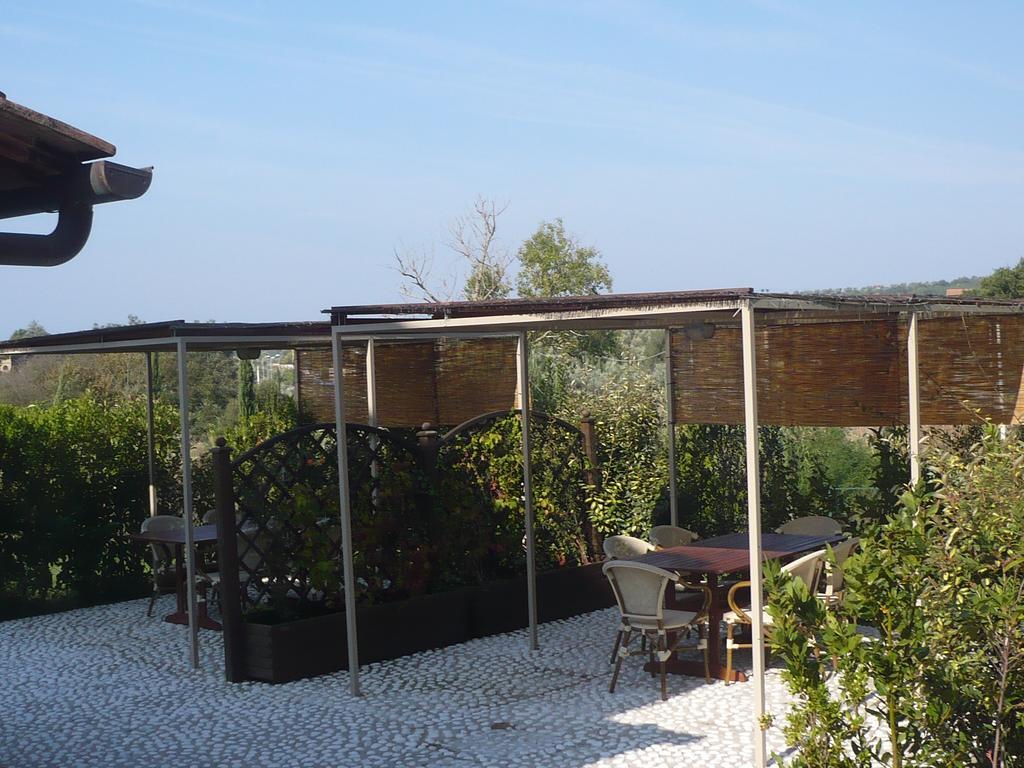 Casa Vacanze "Casale Al Pino" Riparbella Eksteriør bilde