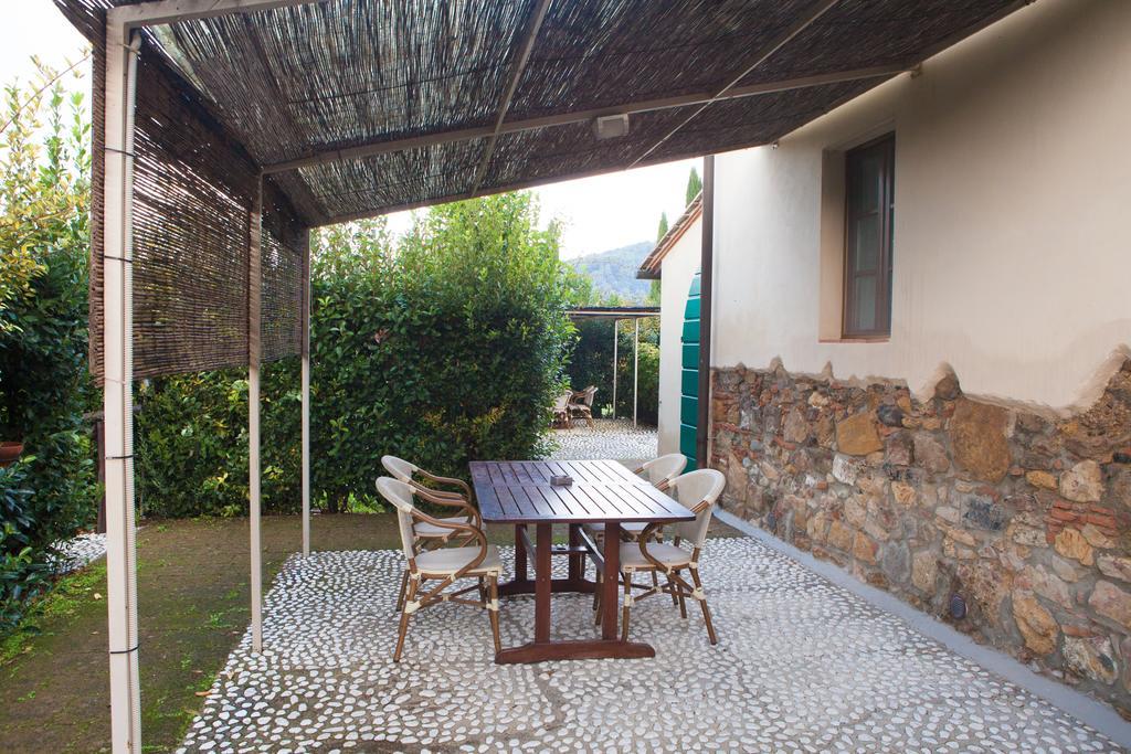 Casa Vacanze "Casale Al Pino" Riparbella Eksteriør bilde