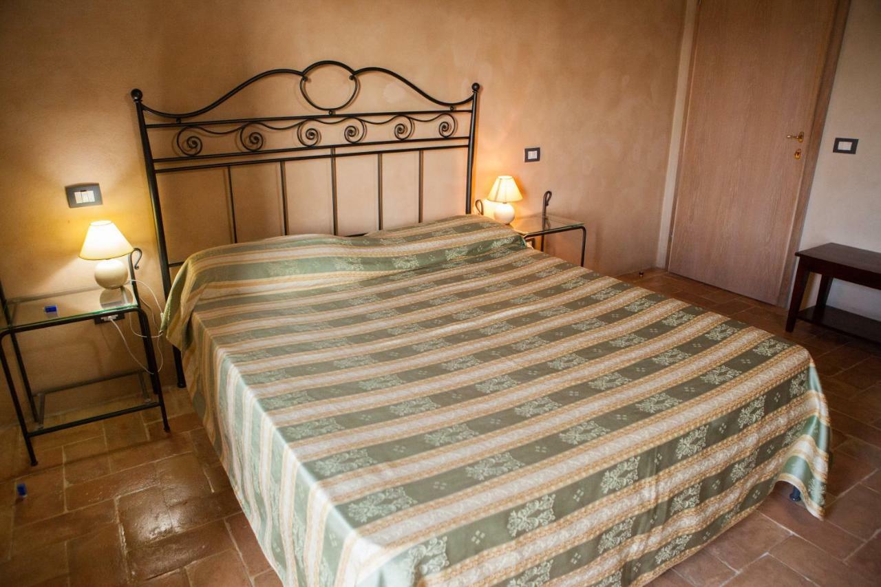 Casa Vacanze "Casale Al Pino" Riparbella Eksteriør bilde