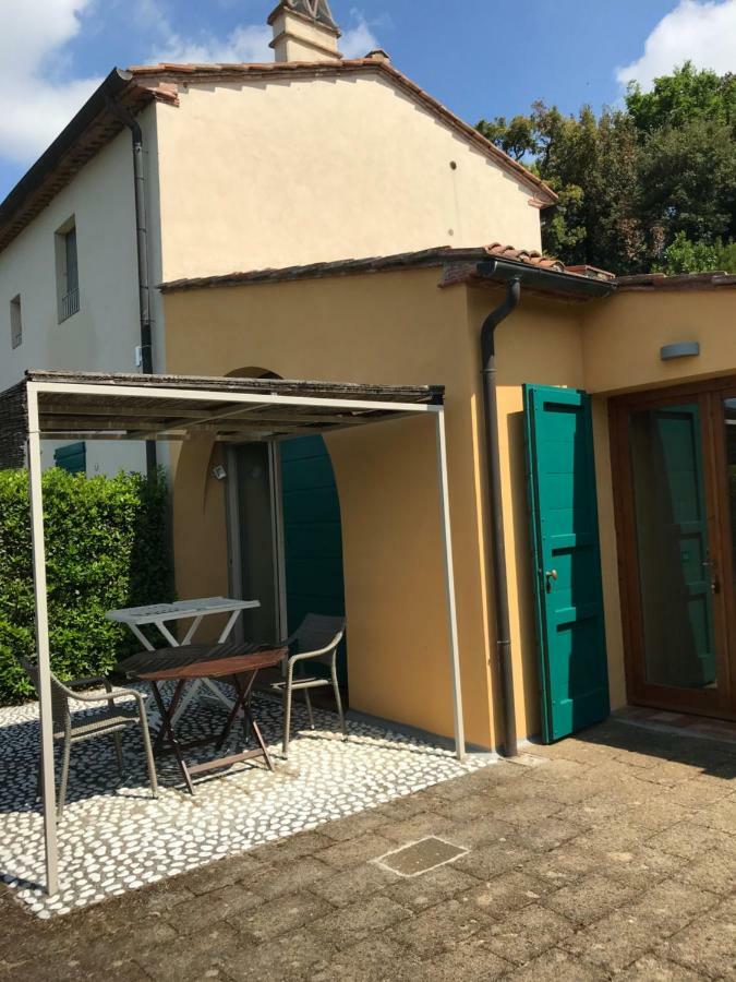 Casa Vacanze "Casale Al Pino" Riparbella Eksteriør bilde
